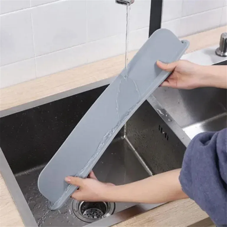 Silicone Sink Splash Guard for Kitchen.